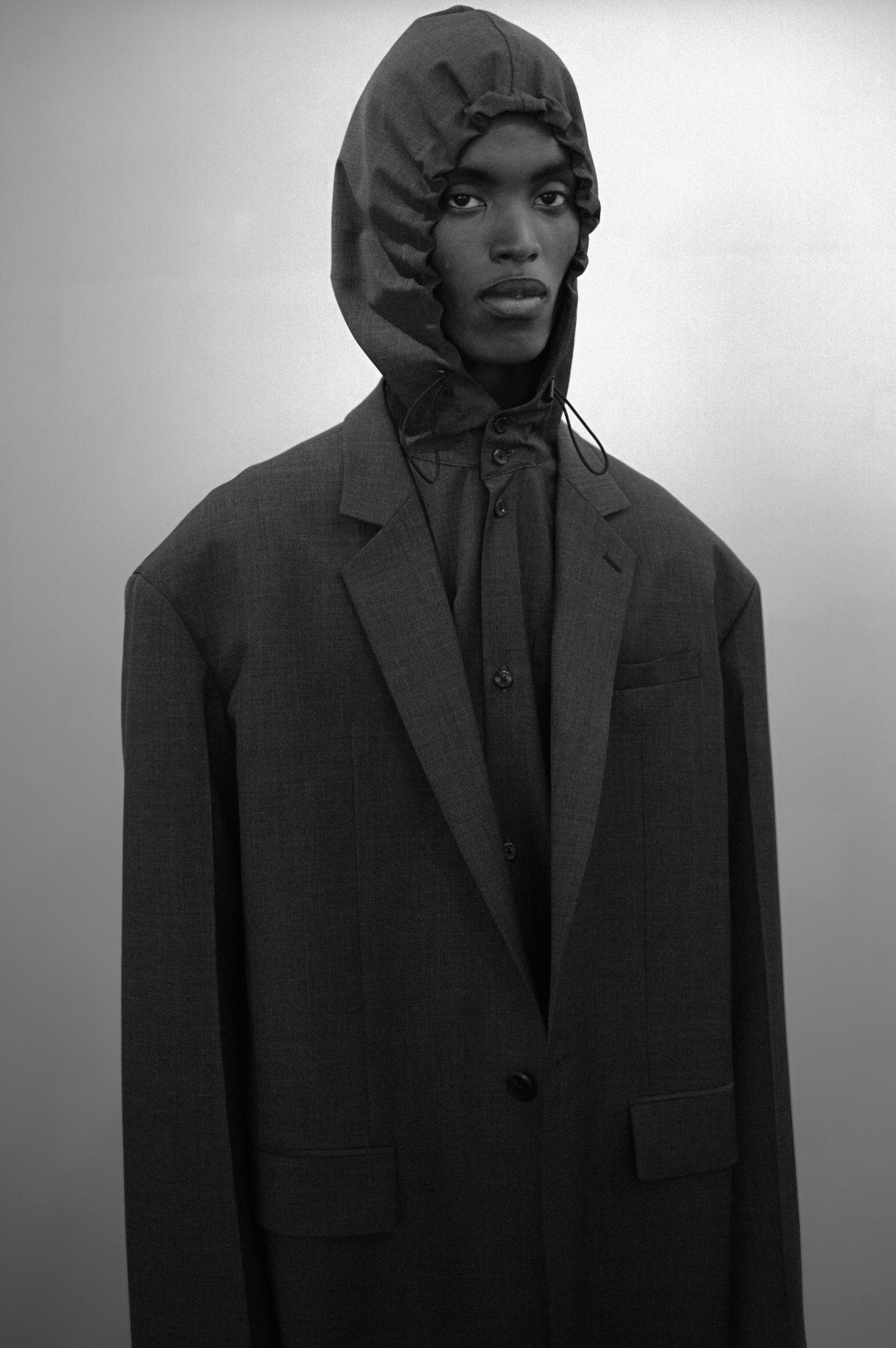 HOODED SHIRT
