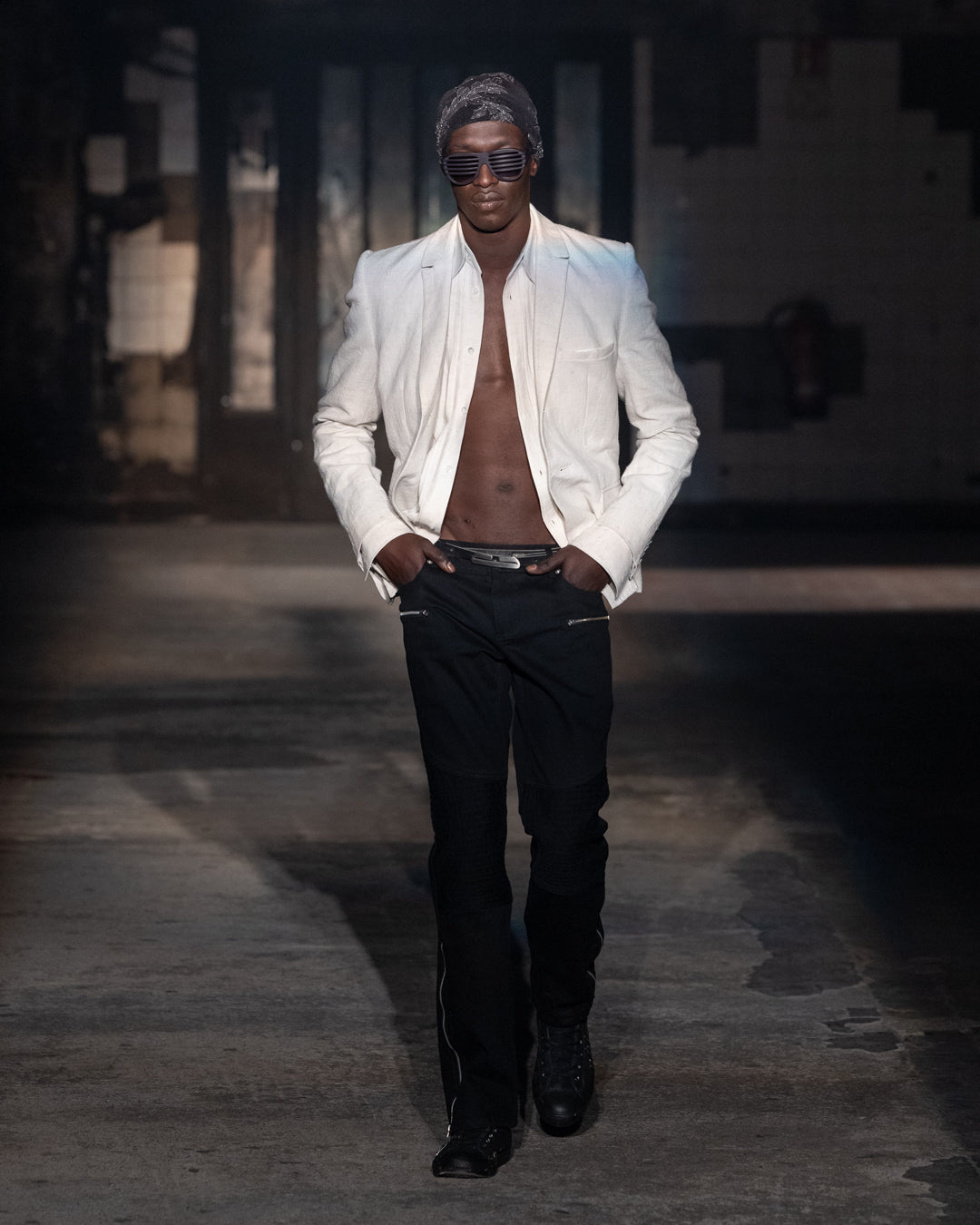 SLIM BLAZER (101-LINE)