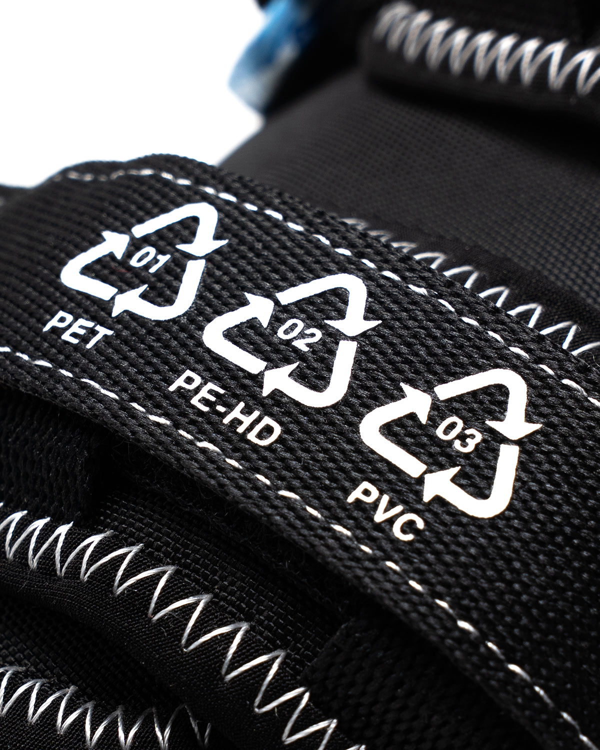 SPACE AVAILABLE × SUICOKE MOTO SLIDE