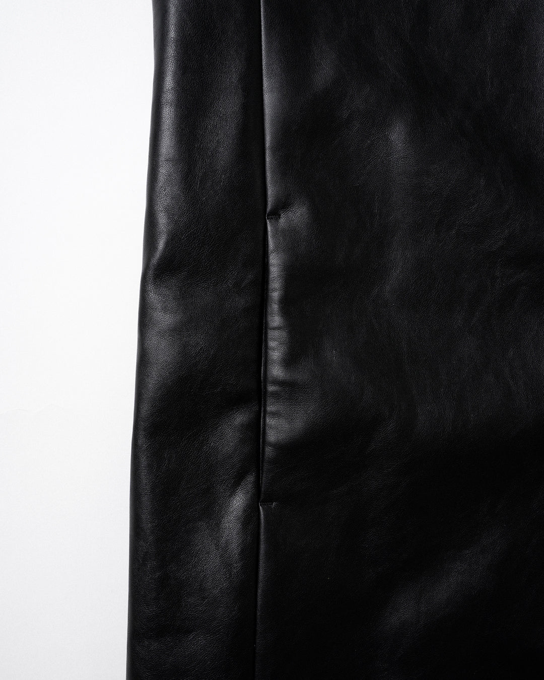 SYNTHETIC LEATHER SLEEVELESS COAT - Baby's all right