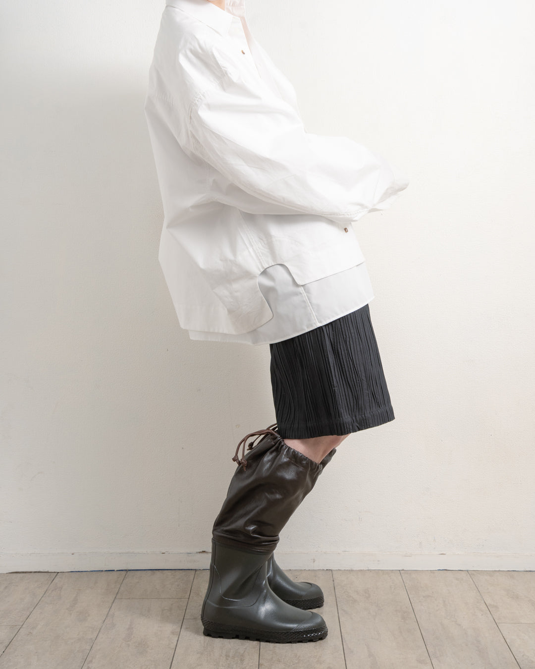 ASYMETRIC COLLARLESS POPLIN SHIRT (WHT) *LAST