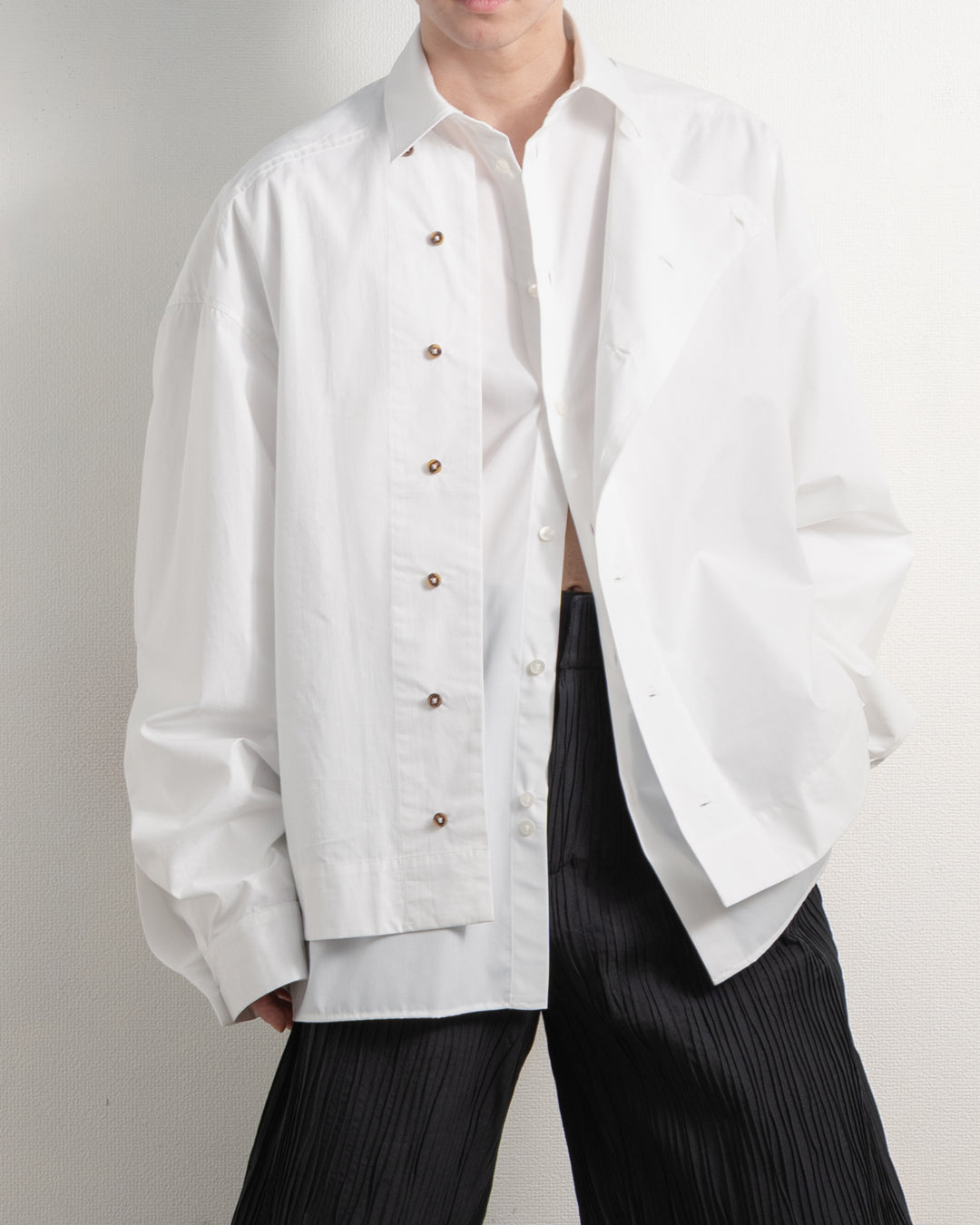 ASYMETRIC COLLARLESS POPLIN SHIRT (WHT) *LAST