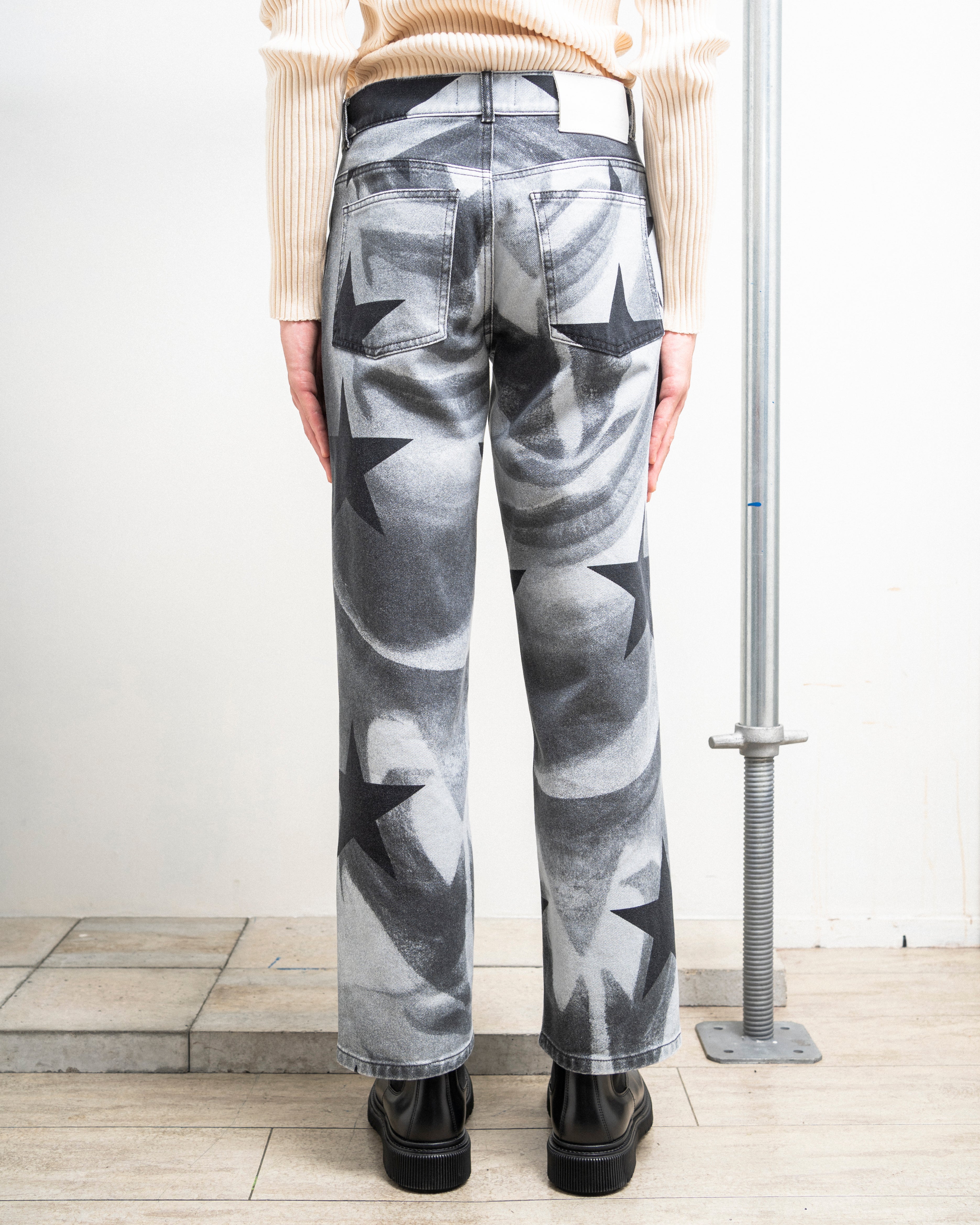 'KISS' PRINT DENIM PANTS - Baby's all right