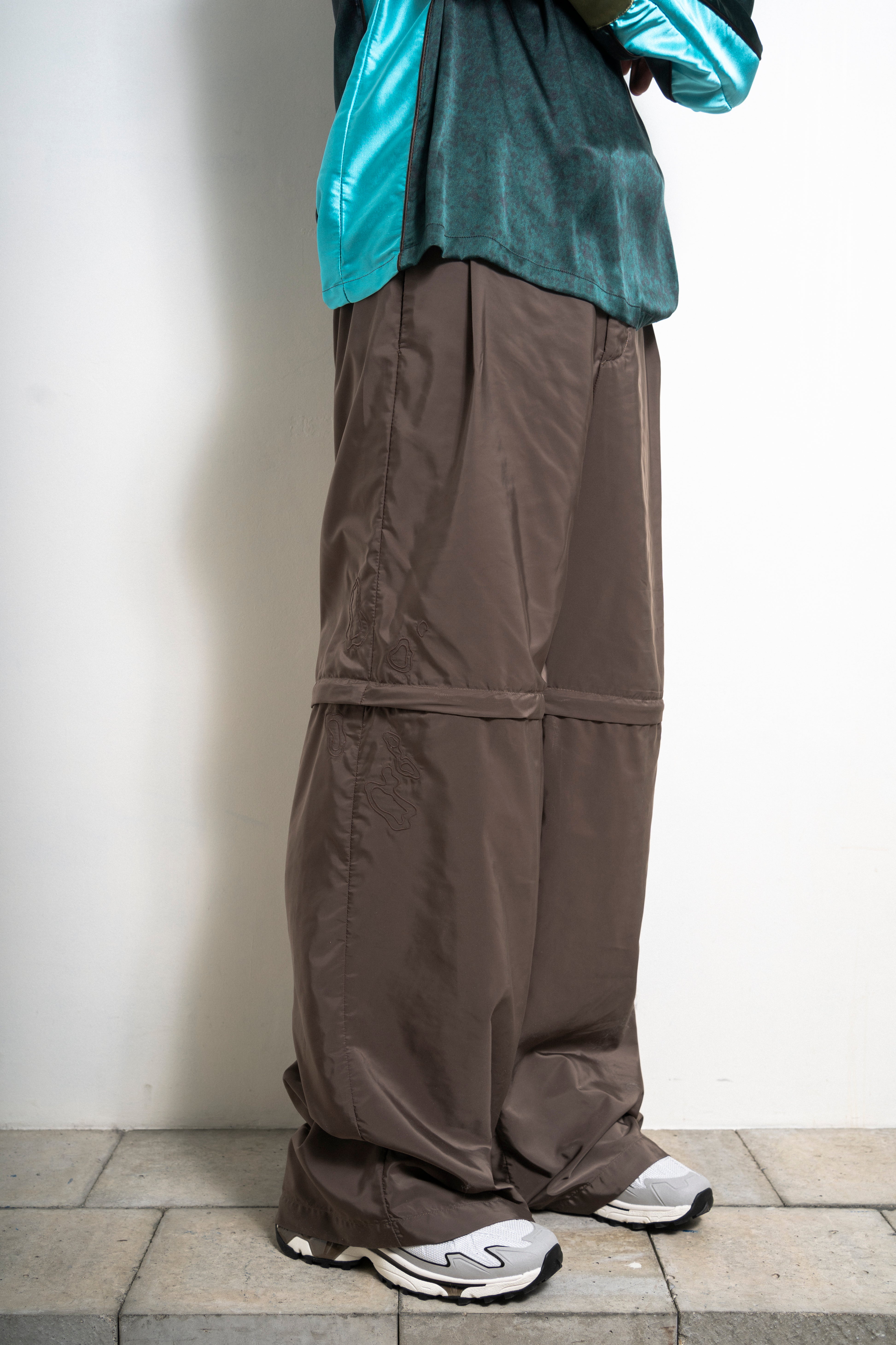 BROWN SPLIT PANTS